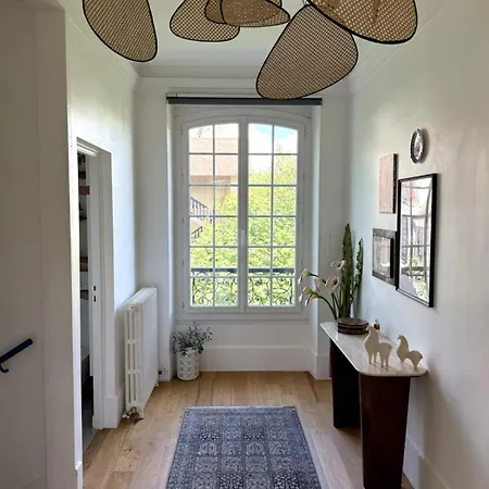 Vestepierre - Refined 19th Century - Unique Design & Space Villa *