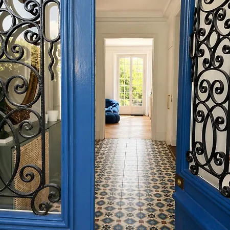 Vestepierre - Refined 19th Century - Unique Design & Space